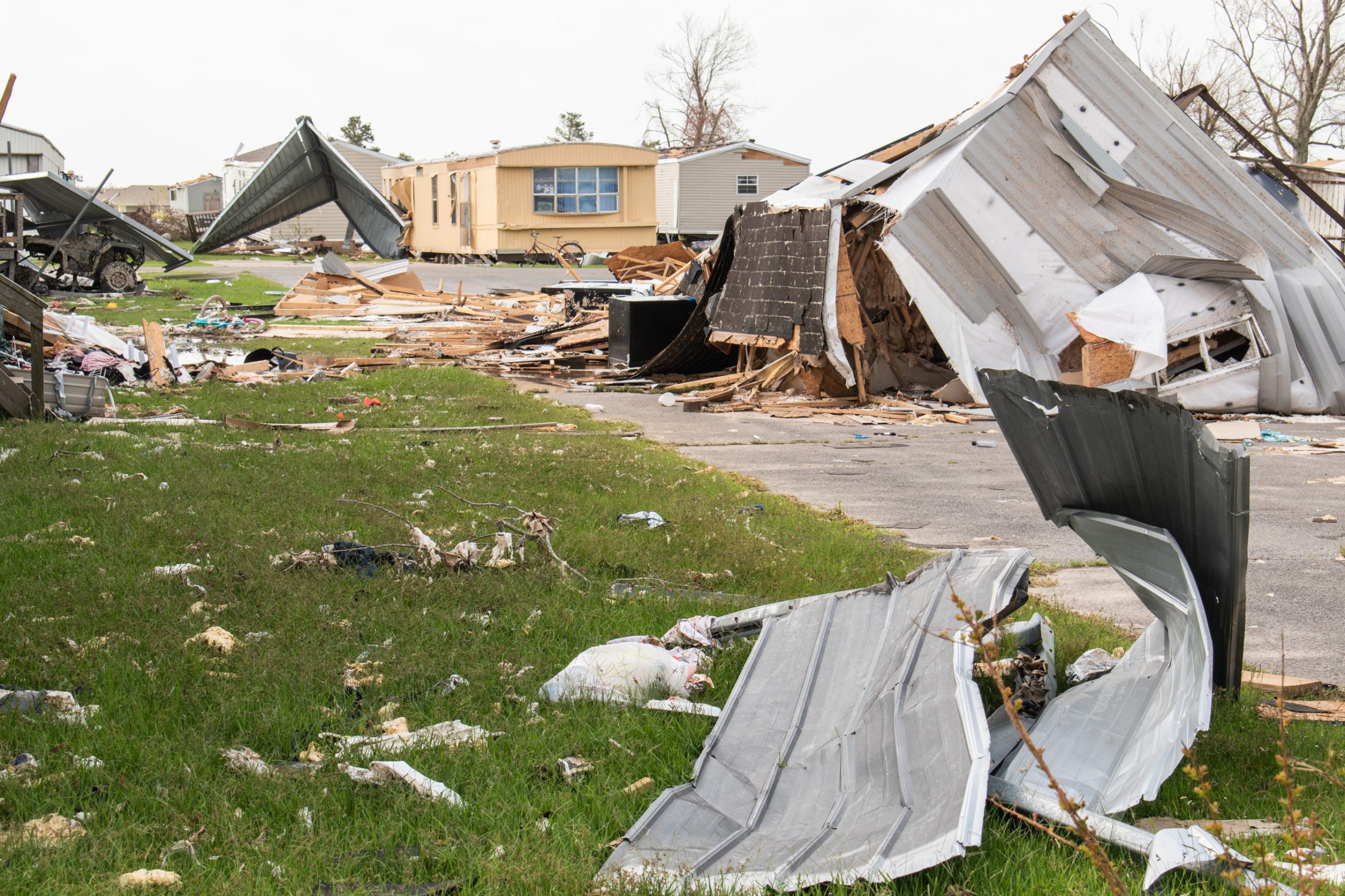 Parque de casas móviles destruido tras el huracán Laura